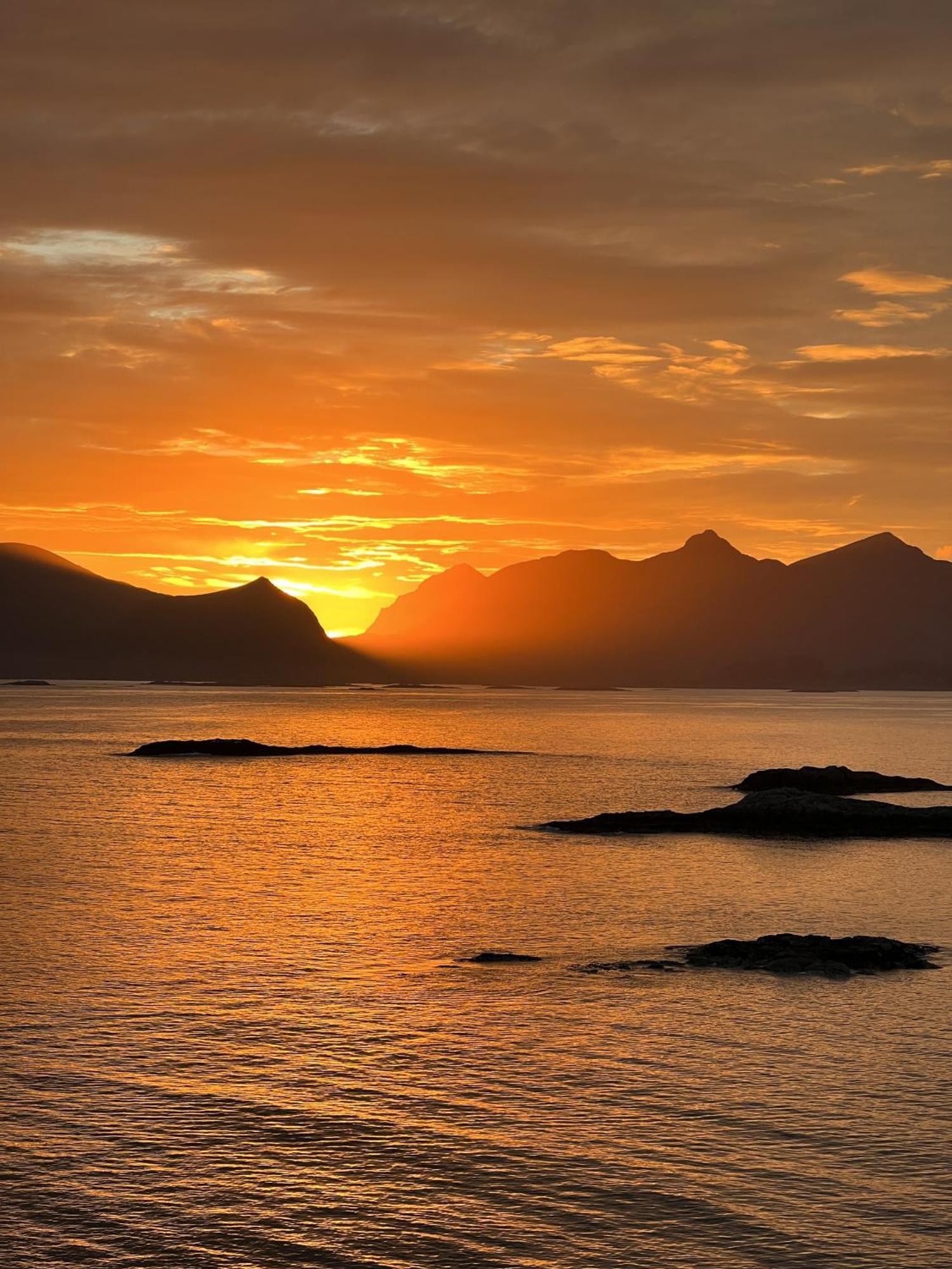 Henningsvaer Lofoten New Apartment Exterior foto